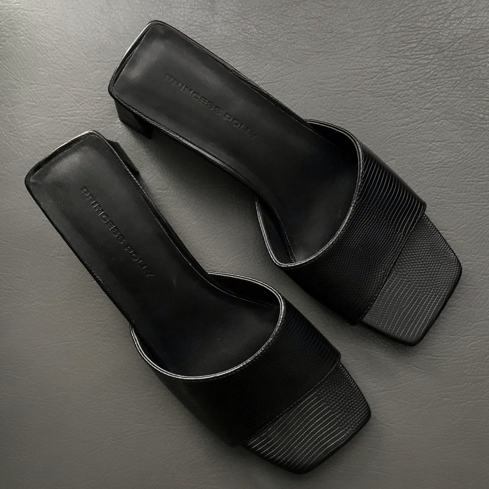 NWOT PRINCESS POLLY square toe wedge heels/sandals